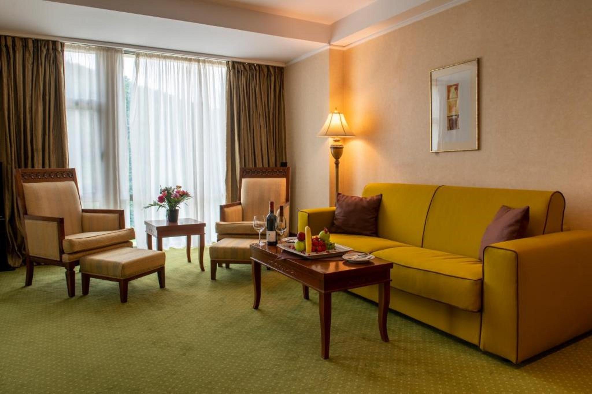 Hotel Hp Tower One Brasov ซาเชเล ภายนอก รูปภาพ